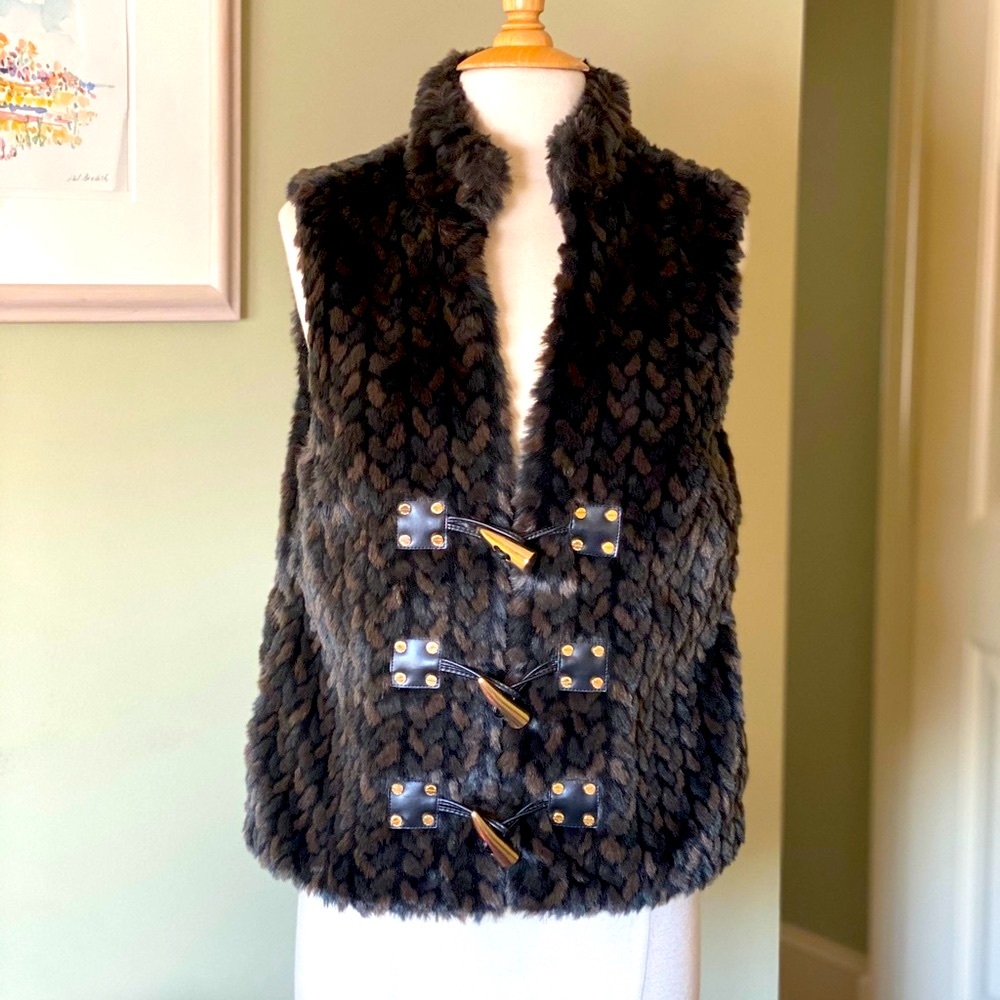 Kors 🎉BNWOT🎉 Faux Fur Vest